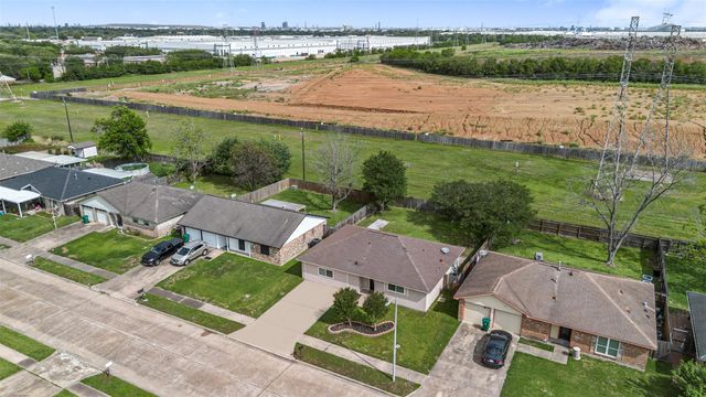 4163 Bermuda Drive, Pasadena, TX 77503