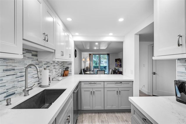 4502 N Federal Hwy 167H, Lighthouse Point, FL 33064