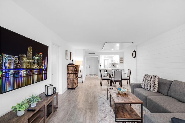 4502 N Federal Hwy 167H, Lighthouse Point, FL 33064