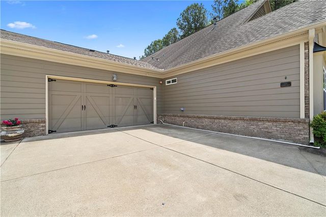 276 Glens Loop, Woodstock, GA 30188