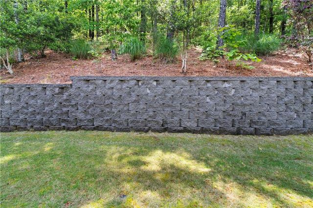 276 Glens Loop, Woodstock, GA 30188