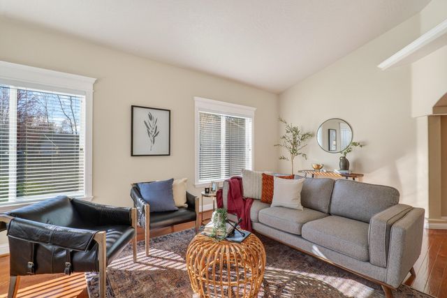 2131 SW Ford Street, Grants Pass, OR 97526