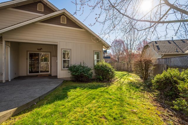 2131 SW Ford Street, Grants Pass, OR 97526