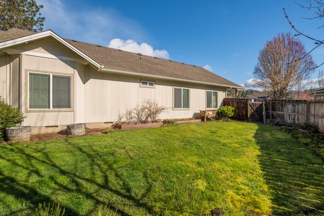 2131 SW Ford Street, Grants Pass, OR 97526