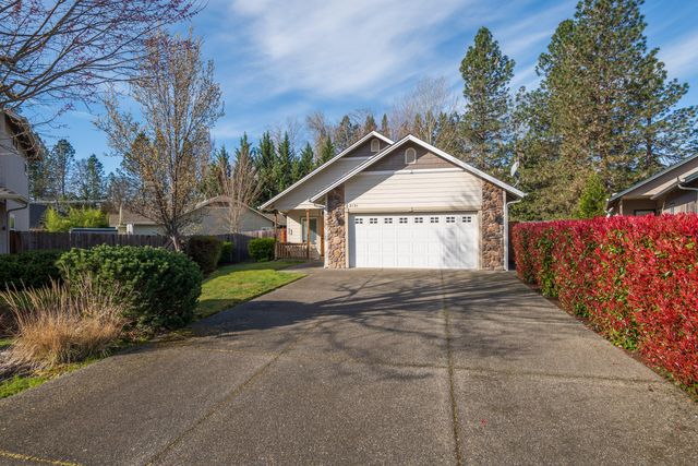 2131 SW Ford Street, Grants Pass, OR 97526