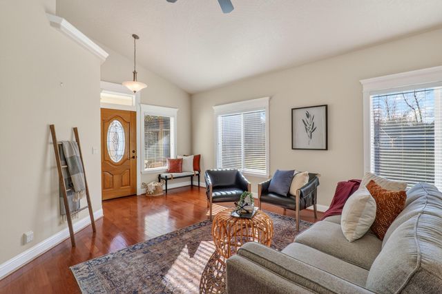 2131 SW Ford Street, Grants Pass, OR 97526