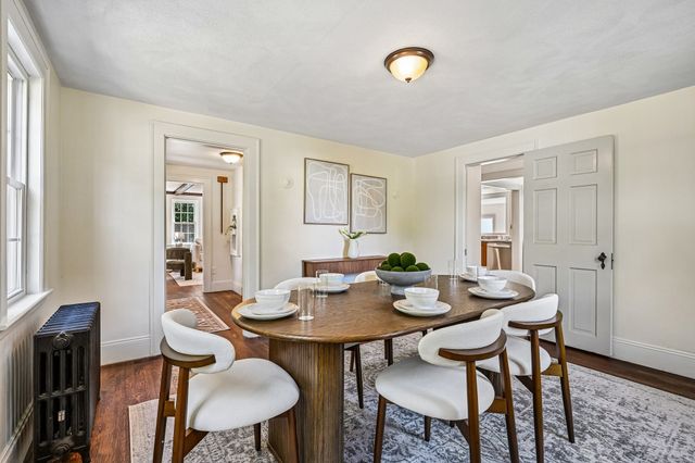 254 Russell St, Woburn, MA 01801