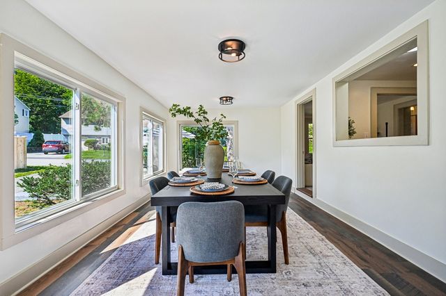 254 Russell St, Woburn, MA 01801