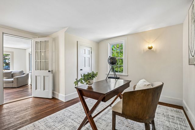 254 Russell St, Woburn, MA 01801