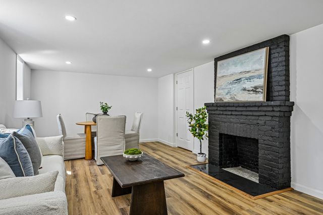 254 Russell St, Woburn, MA 01801