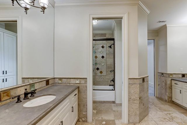 3749 Olympia Drive, Houston, TX 77019