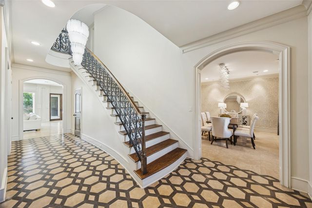 3749 Olympia Drive, Houston, TX 77019