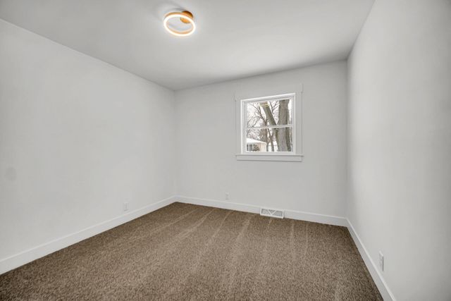 2792 Irving Street, Portage, IN 46368