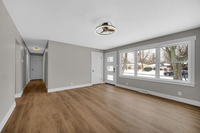 2792 Irving Street, Portage, IN 46368