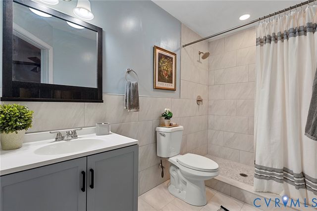 5031 Pennbrook Dr, Chesterfield, VA 23832