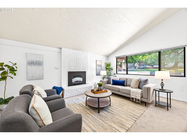 9316 Sw 8TH Dr, Portland, OR 97219