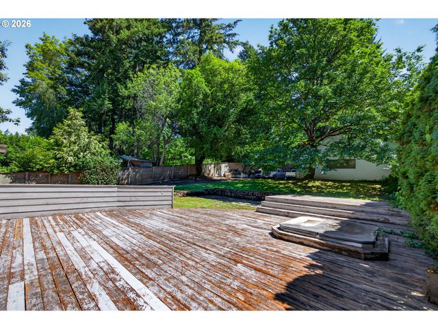9316 Sw 8TH Dr, Portland, OR 97219