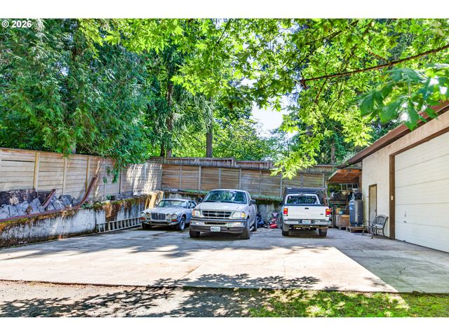 9316 Sw 8TH Dr, Portland, OR 97219