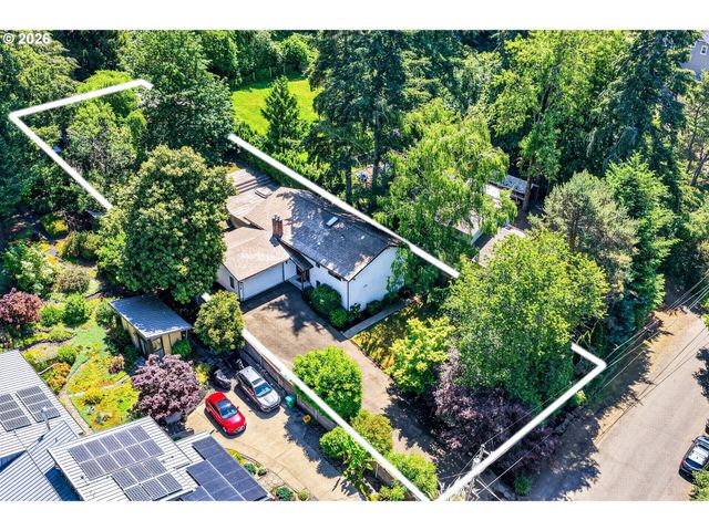 9316 Sw 8TH Dr, Portland, OR 97219