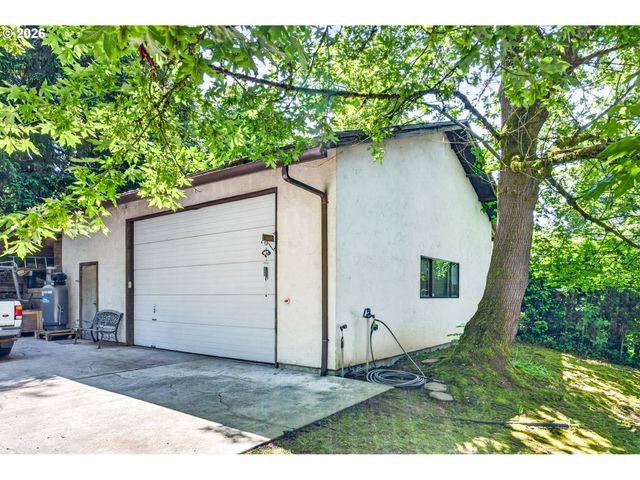 9316 Sw 8TH Dr, Portland, OR 97219