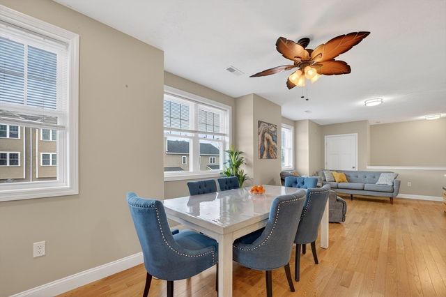 7 Gorham St 57, Chelmsford, MA 01824