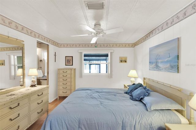 650 LA SALA, North Port, FL 34287