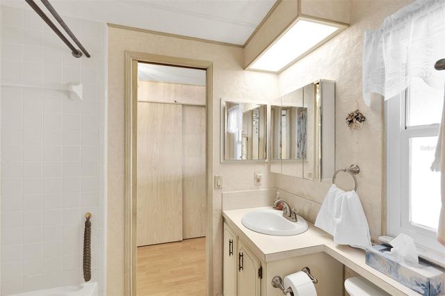 650 LA SALA, North Port, FL 34287