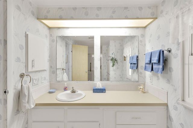 650 LA SALA, North Port, FL 34287