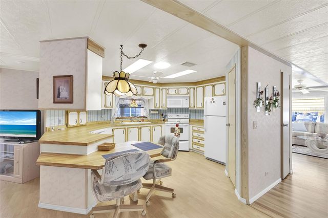 650 LA SALA, North Port, FL 34287