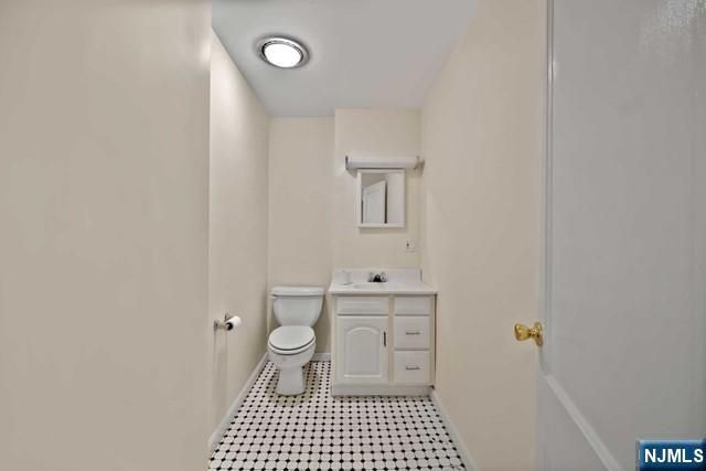 333-335 Broad Avenue, Leonia, NJ 07605