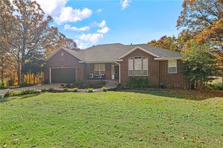 104 Woodlou Lane, Rogers, AR 72756