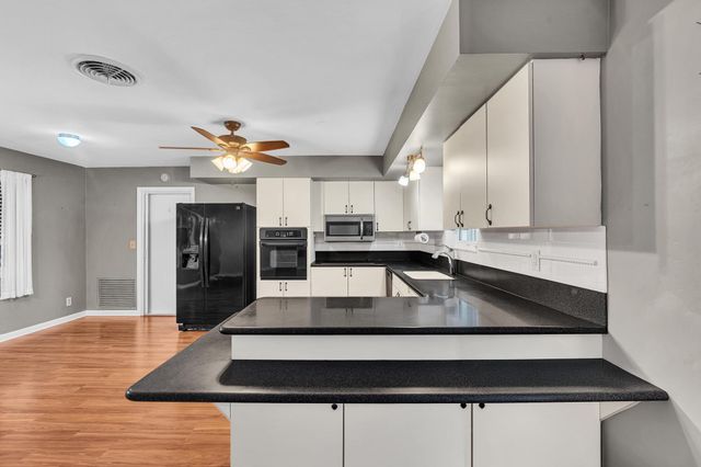 7313 Oakmont Drive, Lake Worth, FL 33467