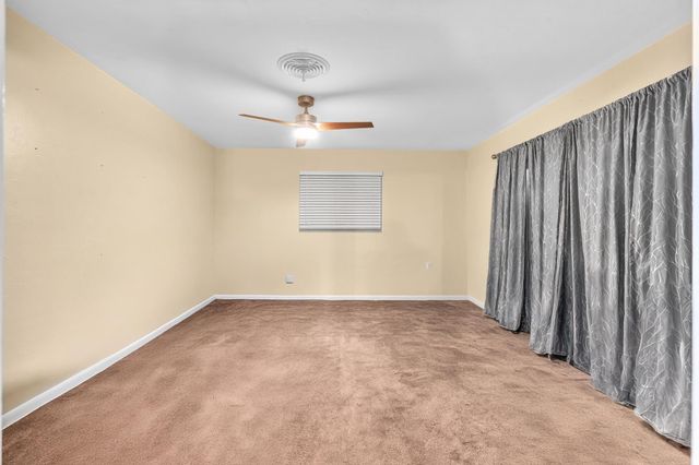 7313 Oakmont Drive, Lake Worth, FL 33467