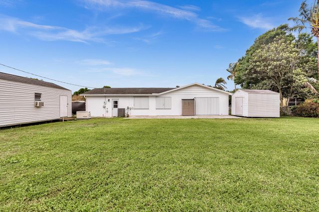 7313 Oakmont Drive, Lake Worth, FL 33467