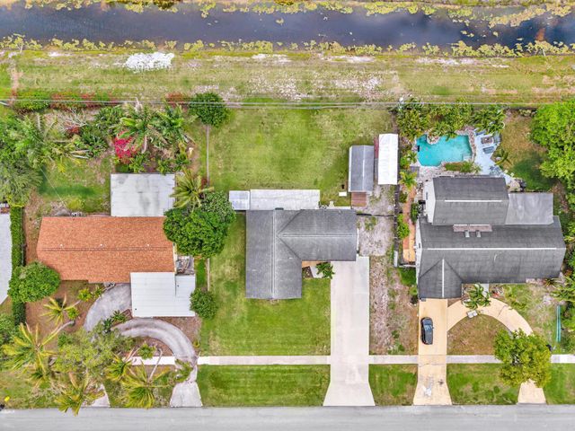 7313 Oakmont Drive, Lake Worth, FL 33467
