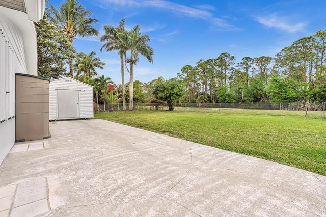 7313 Oakmont Drive, Lake Worth, FL 33467
