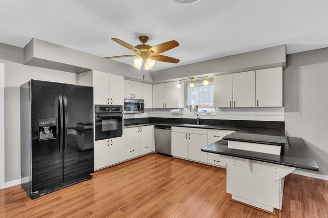 7313 Oakmont Drive, Lake Worth, FL 33467