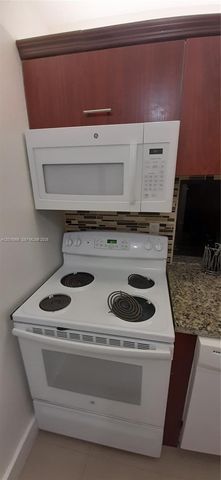 16909 N Bay Rd 914, Sunny Isles Beach, FL 33160