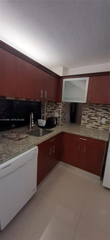 16909 N Bay Rd 914, Sunny Isles Beach, FL 33160