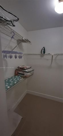 16909 N Bay Rd 914, Sunny Isles Beach, FL 33160