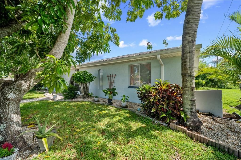 1239 SE 23rd PL 1, CAPE CORAL, FL 33990 — photo 3