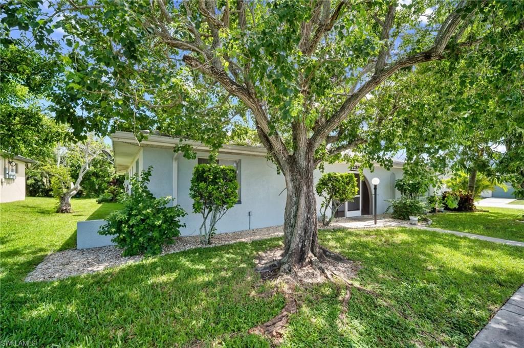 1239 SE 23rd PL 1, CAPE CORAL, FL 33990 — photo 4