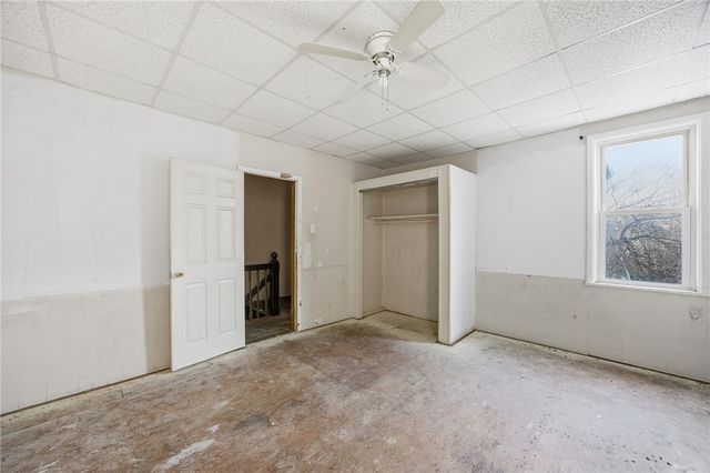 764 Mary St, Mckees Rocks, PA 15136