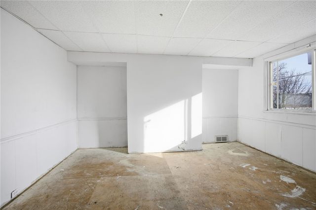 764 Mary St, Mckees Rocks, PA 15136