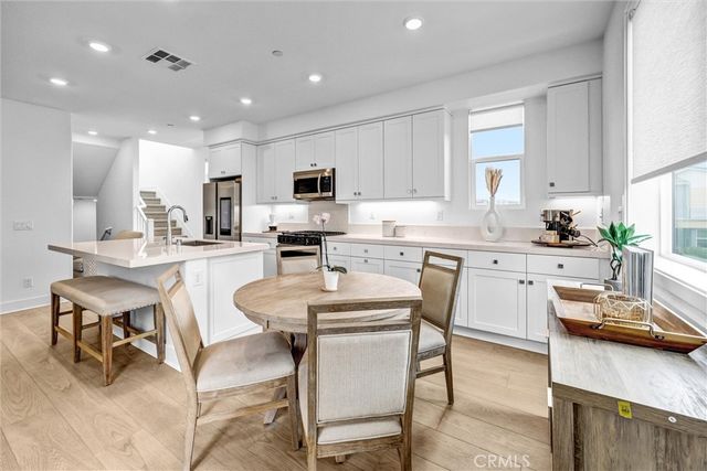 302 Fawn Street, Rancho Mission Viejo, CA 92694