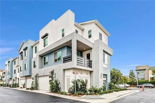 302 Fawn Street, Rancho Mission Viejo, CA 92694