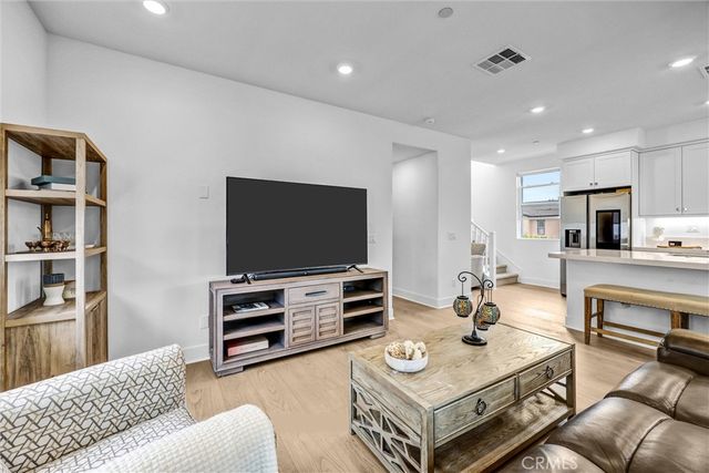 302 Fawn Street, Rancho Mission Viejo, CA 92694