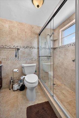 180 NE 12th Ave 11D, Hallandale Beach, FL 33009