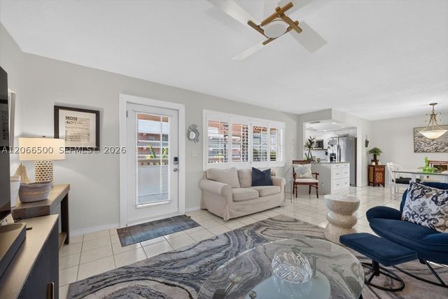 180 NE 12th Ave 11D, Hallandale Beach, FL 33009