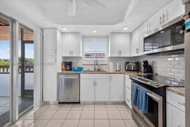 180 NE 12th Ave 11D, Hallandale Beach, FL 33009